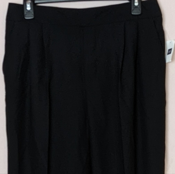 Gap Black Pleated Pull On Jogger Pants with Pockets size Medium - Picture 4 of 10